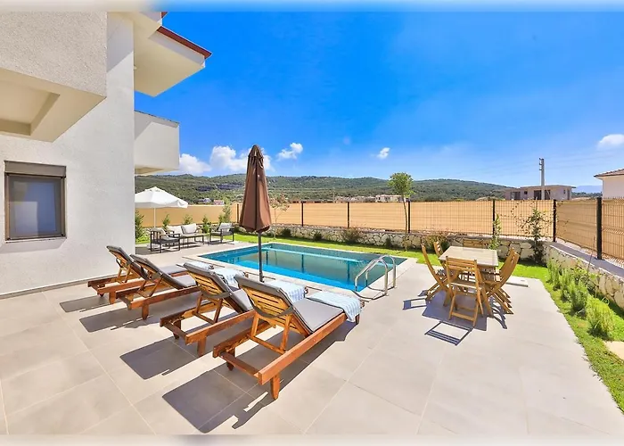 Heaven Villa *